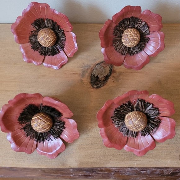 CLEARANCE Boho Floral Poppy Napkin Rings Vintage Set of Four - Picture 2 of 3